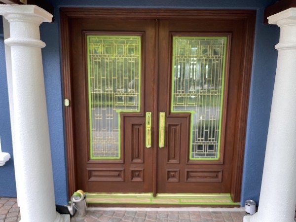 Detailed front-entry refinishing from Benkoff Painting’s Metro Detroit project collection